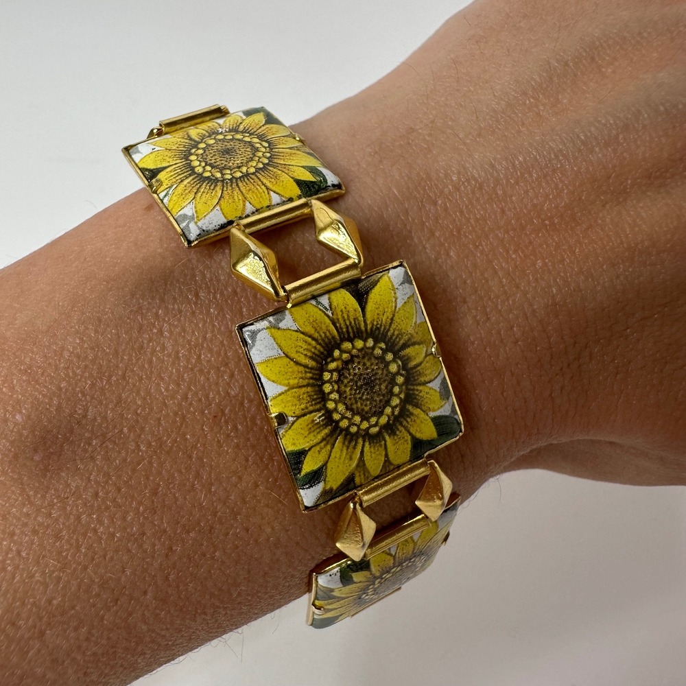Vintage Gold Tone Sunflower Panel Link Bracelet Square Tile Style Floral Summer